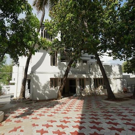 Sowmya Lodge Tiruchirappalli Buitenkant foto