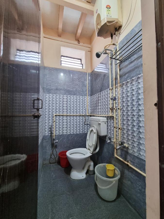 Sowmya Lodge Tiruchirappalli Buitenkant foto